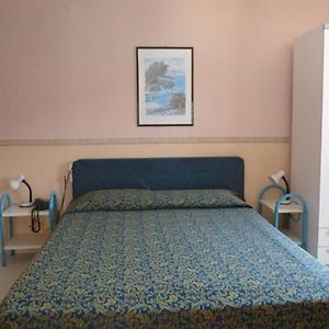 Camera con letto king size